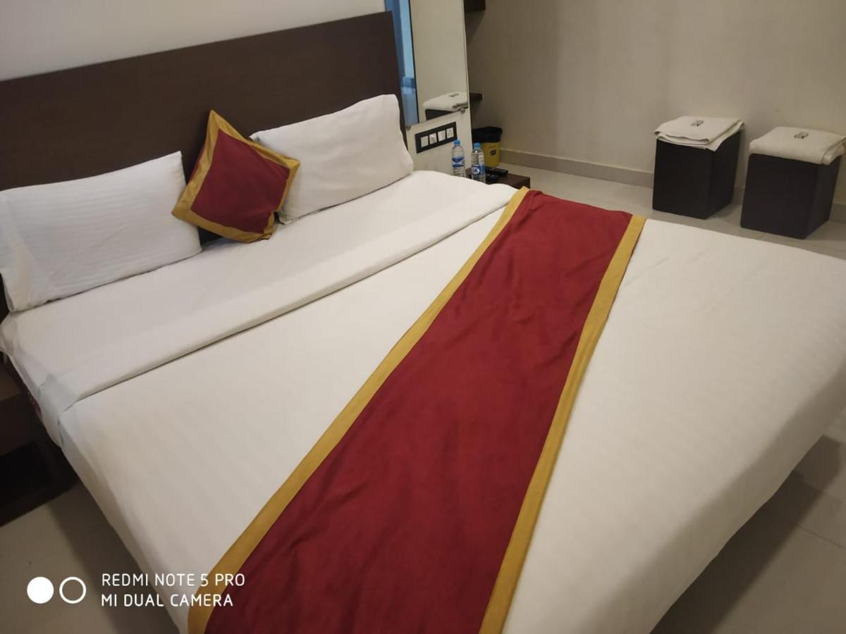 Hotel Grand Kubera Chikmagalūr Zewnętrze zdjęcie