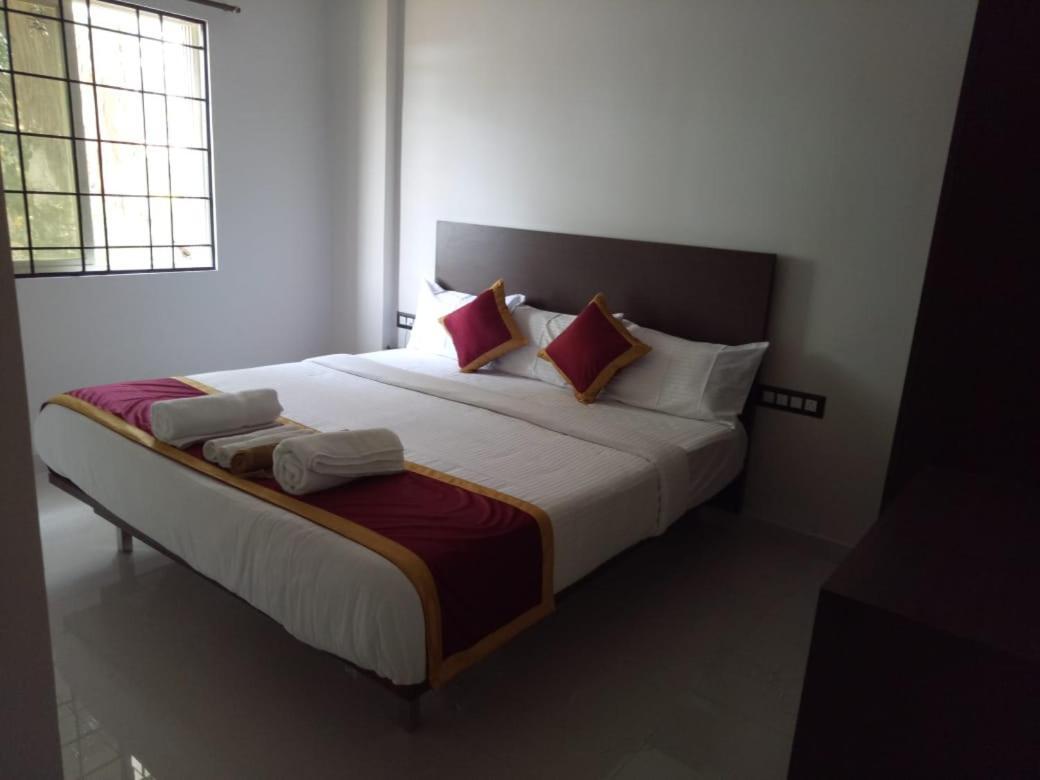 Hotel Grand Kubera Chikmagalūr Zewnętrze zdjęcie