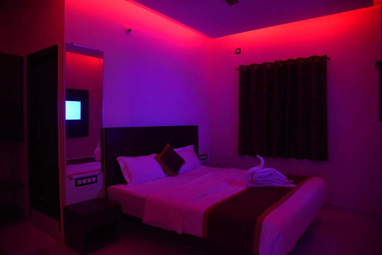 Hotel Grand Kubera Chikmagalūr Zewnętrze zdjęcie