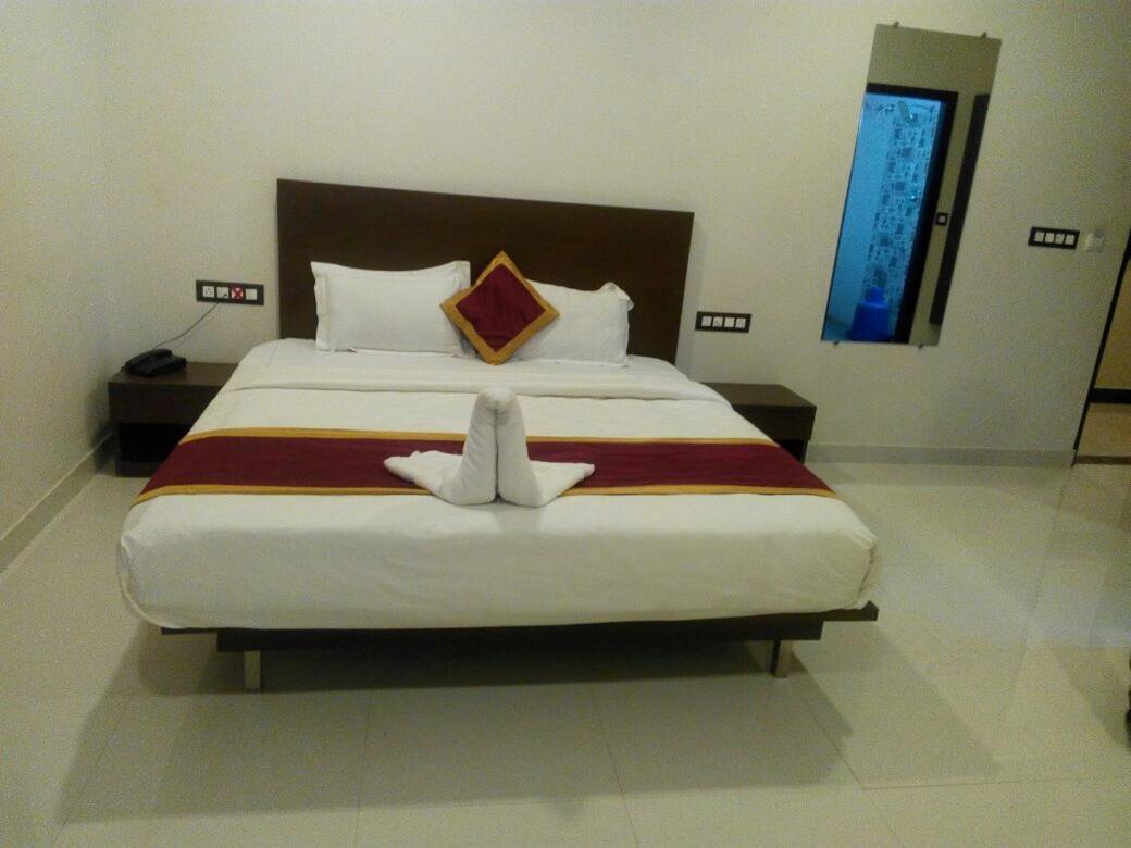 Hotel Grand Kubera Chikmagalūr Zewnętrze zdjęcie